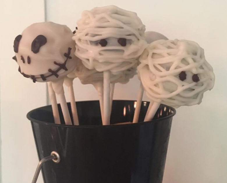 My first Halloween Cake Pops